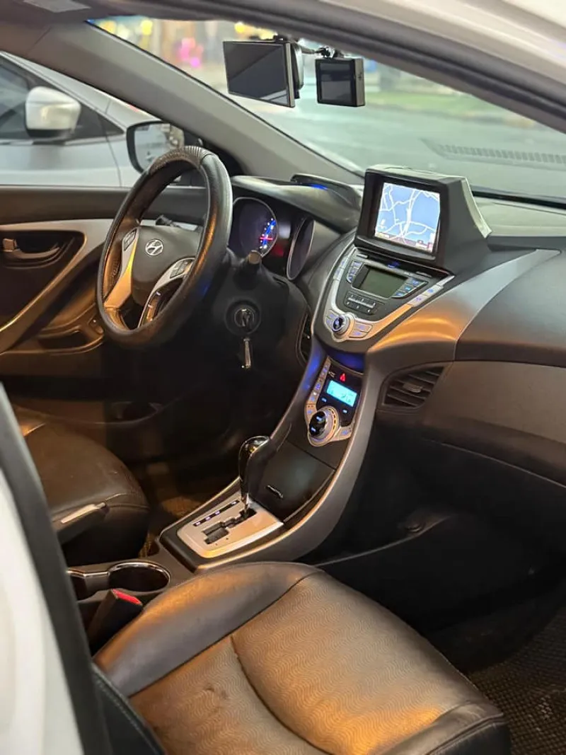 2012 Hyundai Avante in Dubai