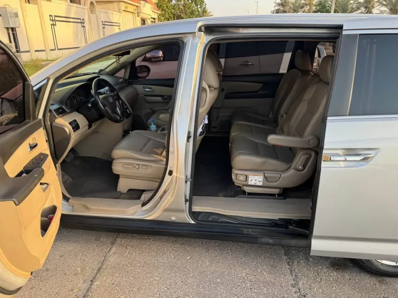 2014 Honda Odyssey in Dubai