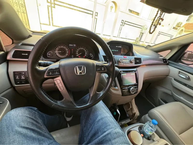 2014 Honda Odyssey in Dubai