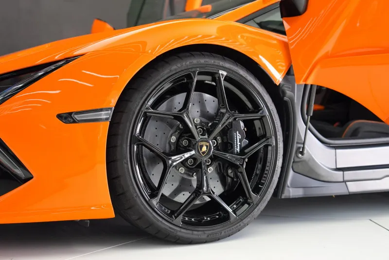 2024 Lamborghini Revuelto in Dubai