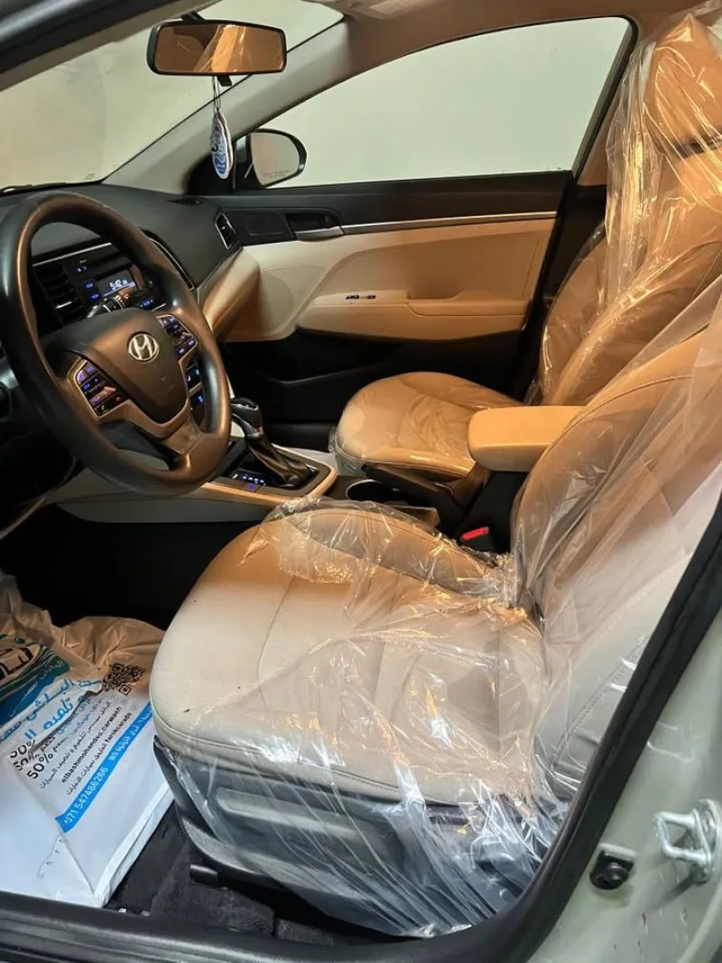 2018 هيونداي النترا in Dubai