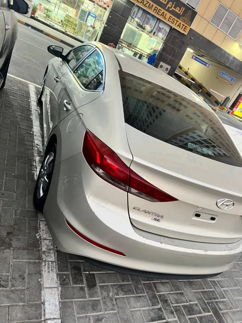 2018 هيونداي النترا in Dubai