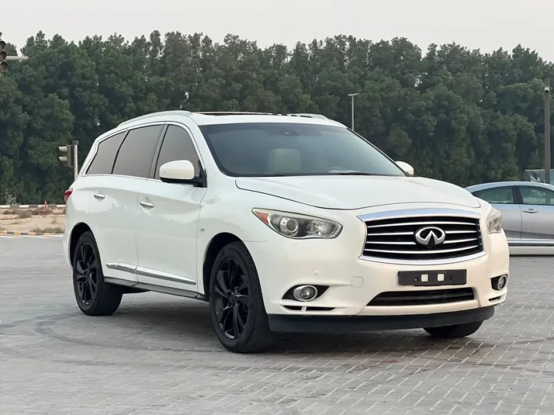 2013 Infiniti JX35 in Dubai