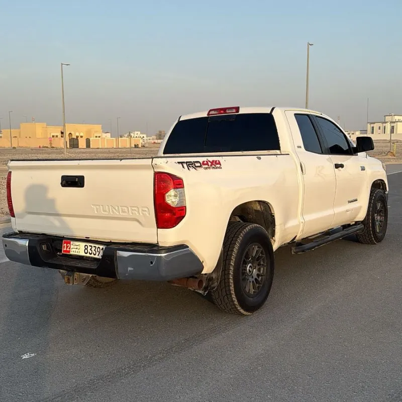 2014 Toyota Sequoia in Dubai