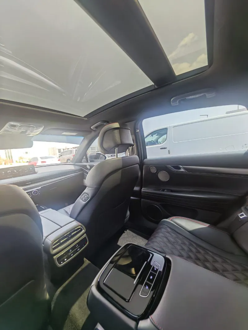 2024 Genesis G80 in Dubai