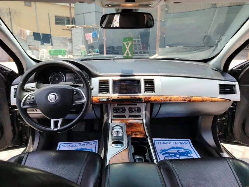 2013 Jaguar XF in Dubai