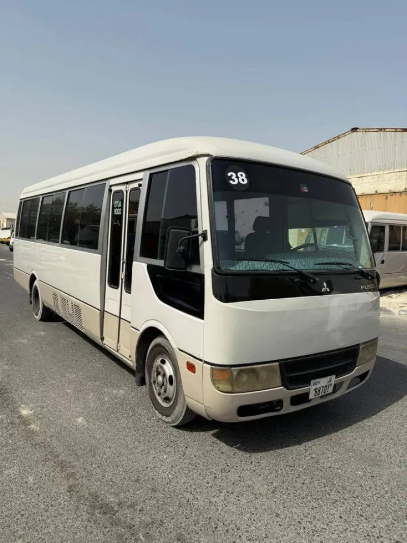 2014 ميتسوبيشي روزا باص in Dubai