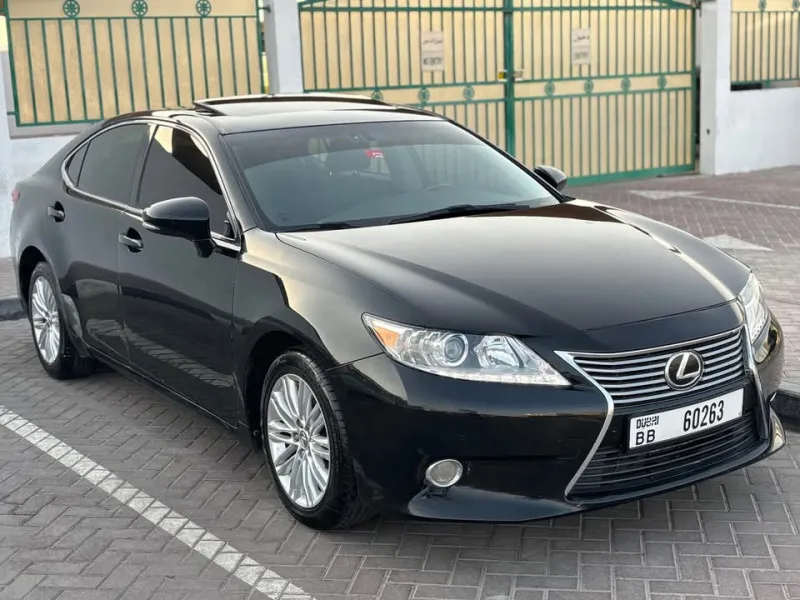 2013 Lexus ES in Dubai