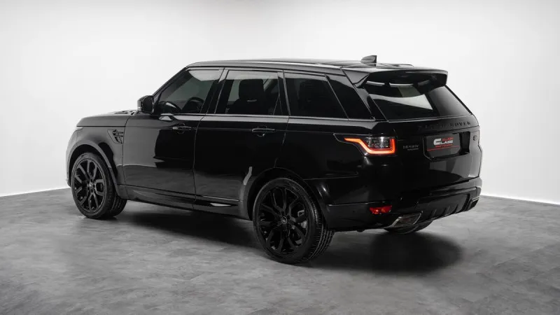 2021 Land Rover Range Rover Sport in Dubai