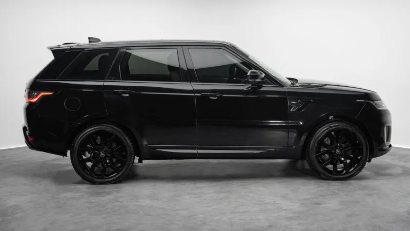 2021 Land Rover Range Rover Sport in Dubai