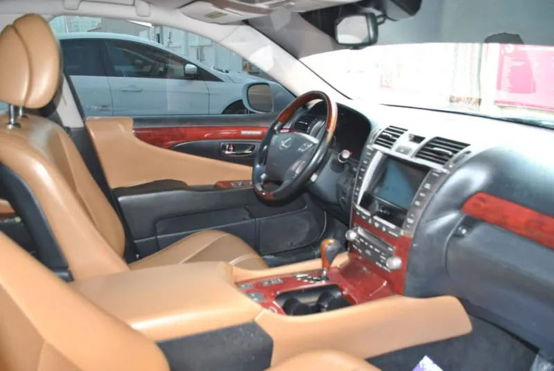 2011 Lexus LS 460 in Dubai