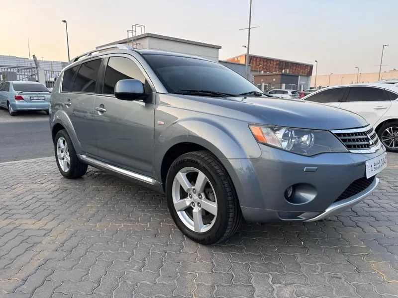 2009 Mitsubishi Outlander in Dubai