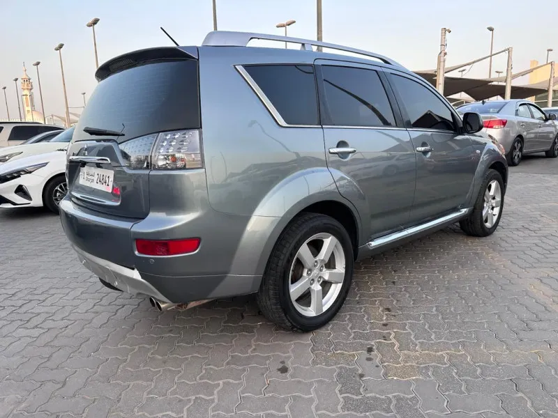 2009 Mitsubishi Outlander in Dubai