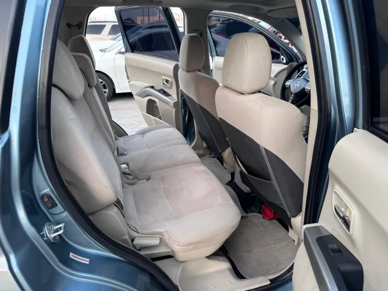 2009 Mitsubishi Outlander in Dubai
