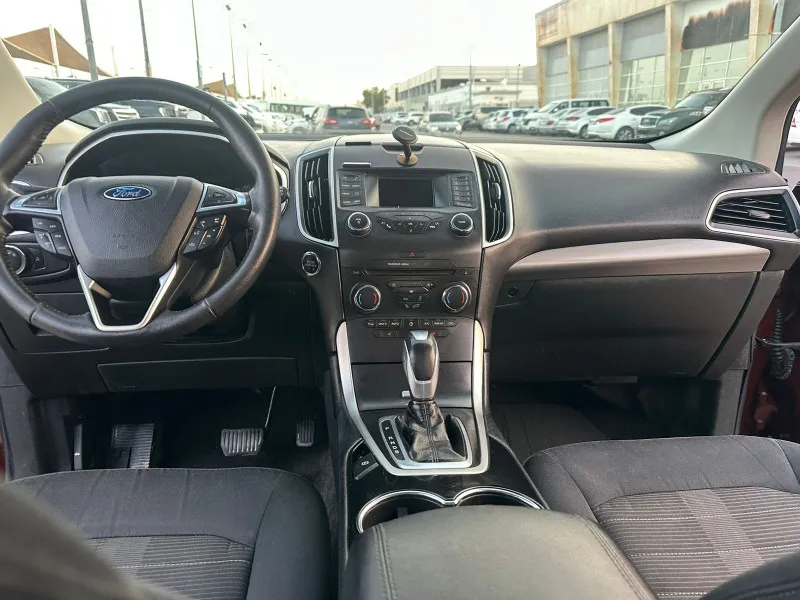 2016 Ford Edge in Dubai