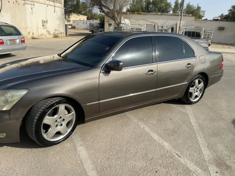 2004 Lexus LS 430 in Dubai