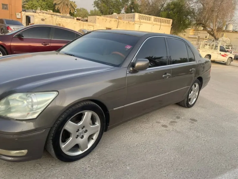 2004 Lexus LS 430 in Dubai