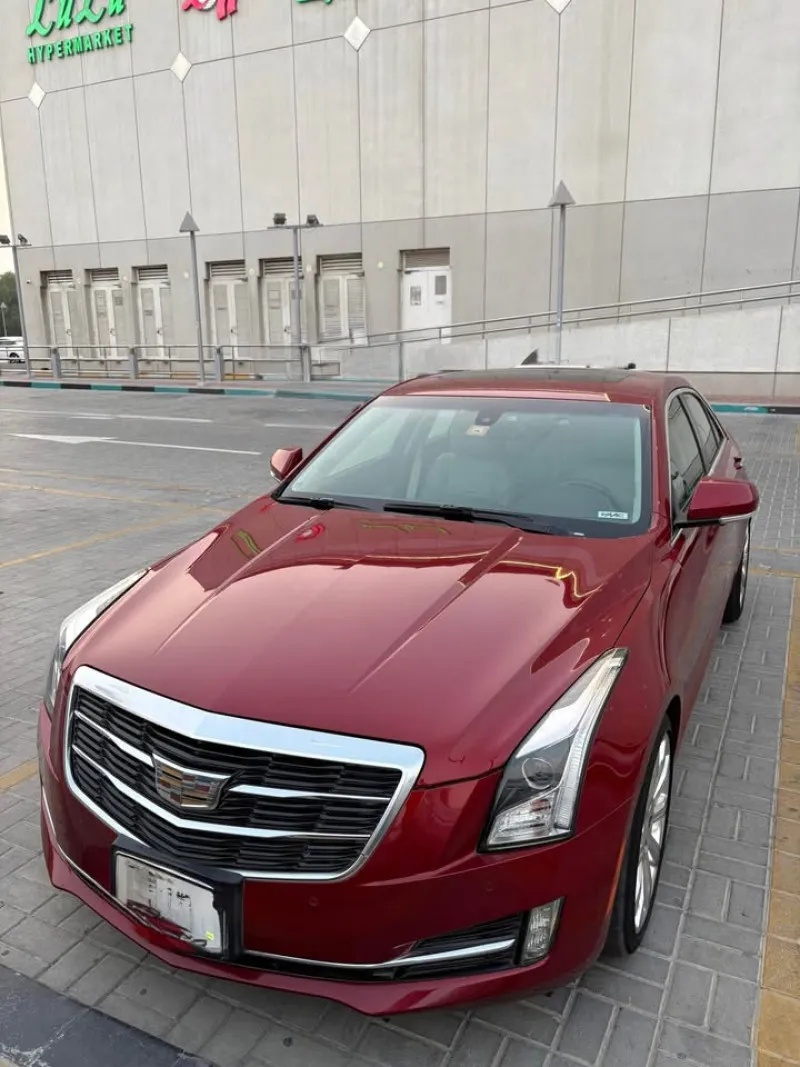2015 كاديلاك آي تي أس in Dubai