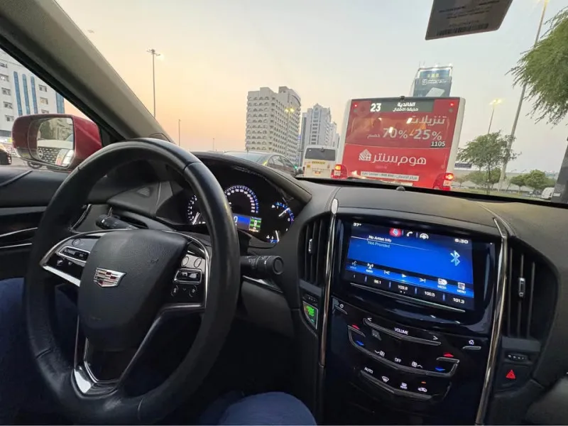 2015 كاديلاك آي تي أس in Dubai