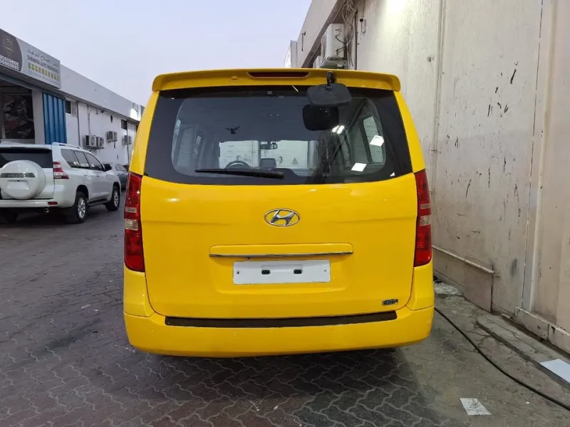 2009 هيونداي إتش١ in Dubai