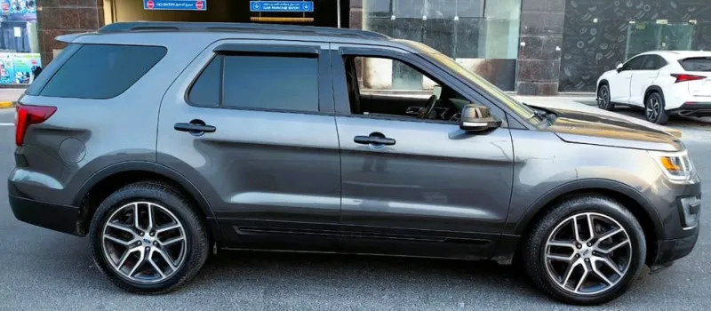 2016 Ford Explorer in Dubai