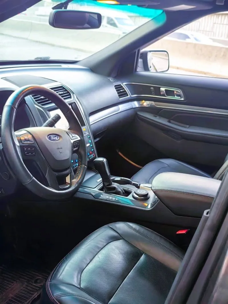 2016 Ford Explorer in Dubai