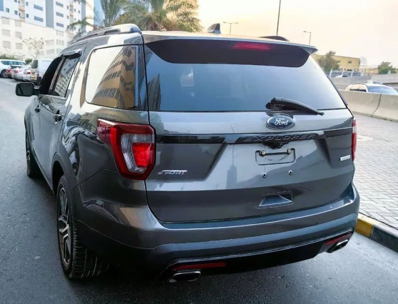 2016 Ford Explorer in Dubai