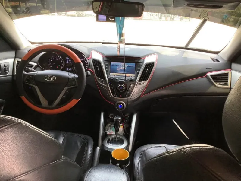 2012 Hyundai Veloster in Dubai