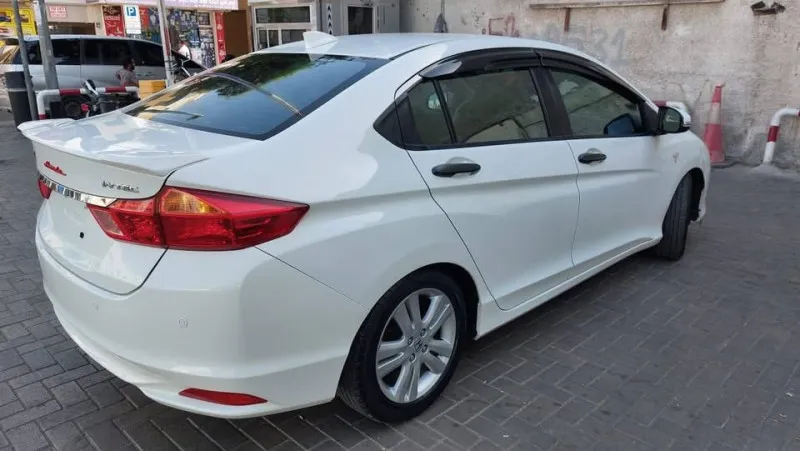 2014 هوندا سيتي in Dubai