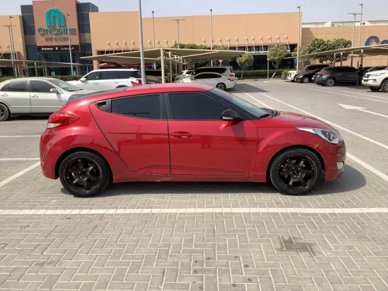 2012 Hyundai Veloster in Dubai