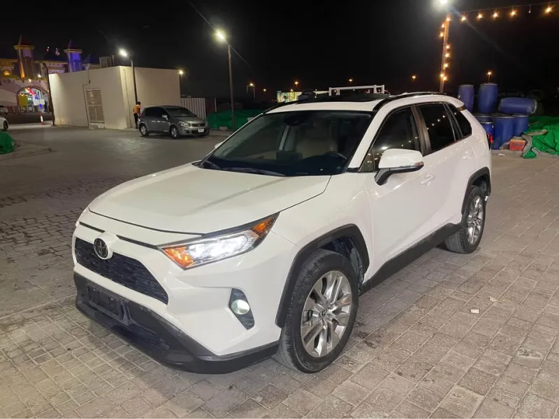 2020 تويوتا راف ٤ in Dubai
