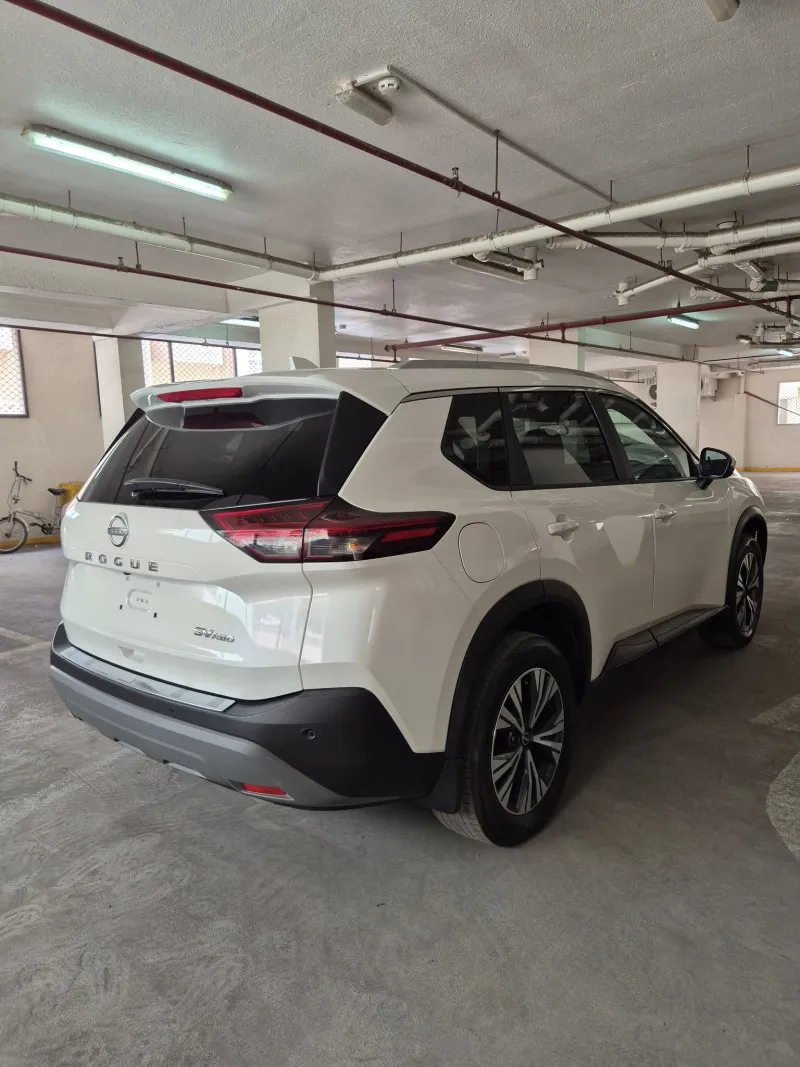 2023 Nissan Rogue in Dubai