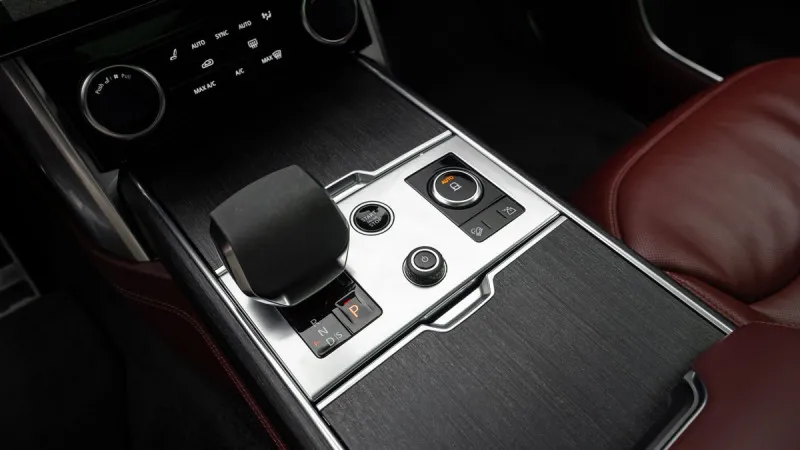 2022 Land Rover Range Rover in Dubai