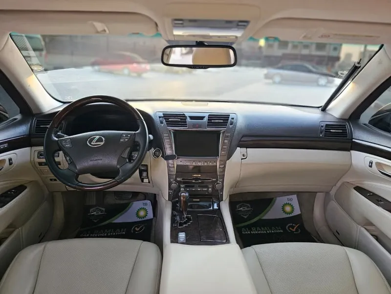 2007 Lexus LS 460 in Dubai