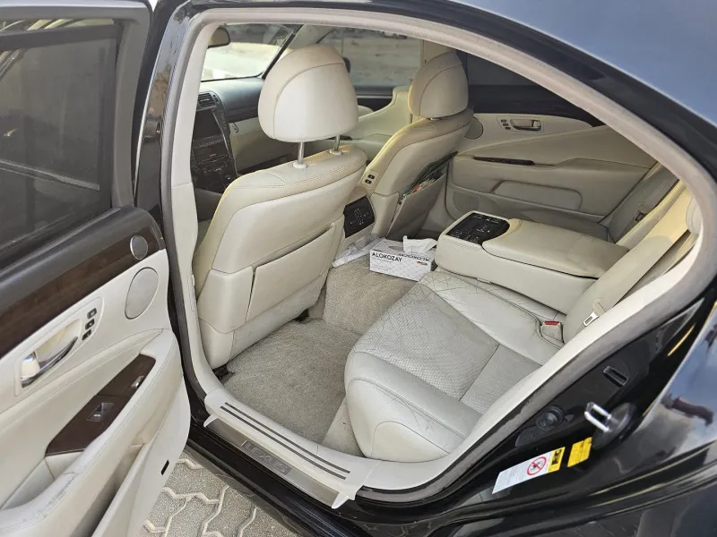 2007 Lexus LS 460 in Dubai