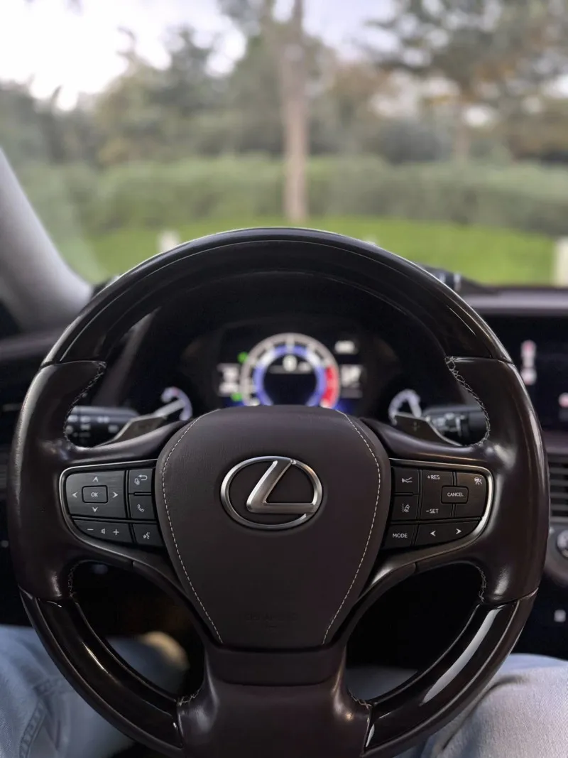 2018 Lexus LS 500 in Dubai