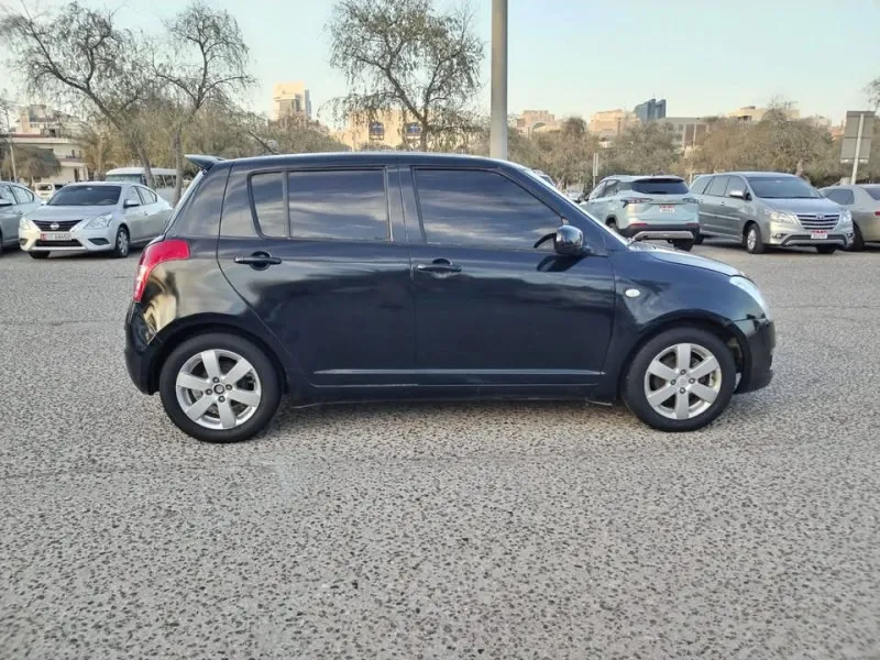 2011 Suzuki Swift in Dubai