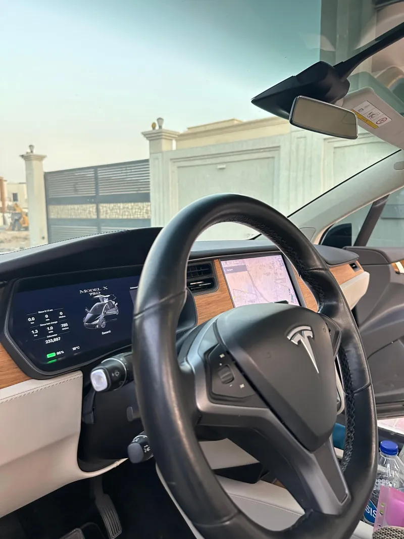 2019 تسلا X موديل in Dubai