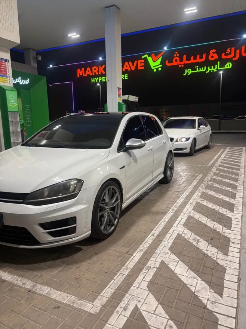 2015 فولجس فاجن جولف in Dubai