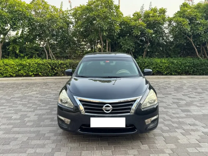 2015 نيسان آلتيما in Dubai