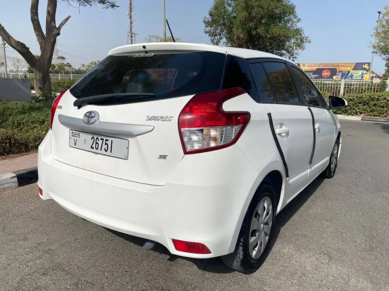 2016 تويوتا ياريس in Dubai