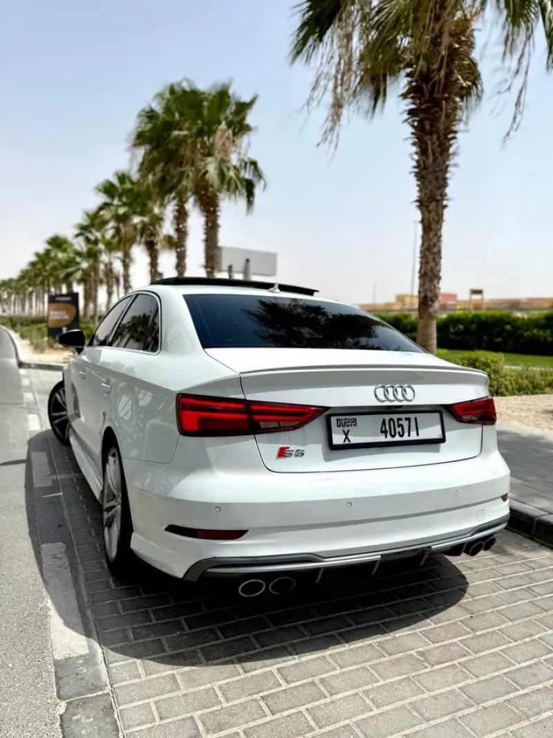 2017 اودي اس ٣ in Dubai