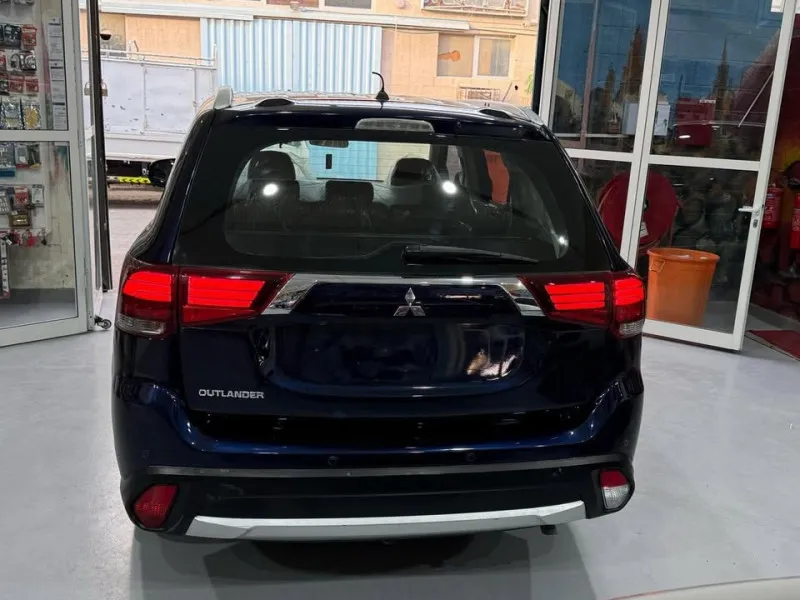 2016 Mitsubishi Outlander in Dubai