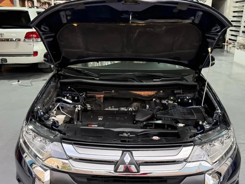 2016 Mitsubishi Outlander in Dubai