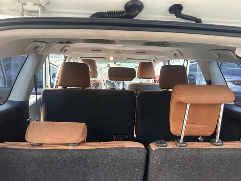 2019 Toyota Innova in Dubai
