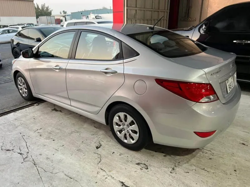 2016 هيونداي أكسنت in Dubai