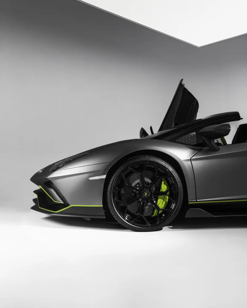 2022 Lamborghini Aventador in Dubai