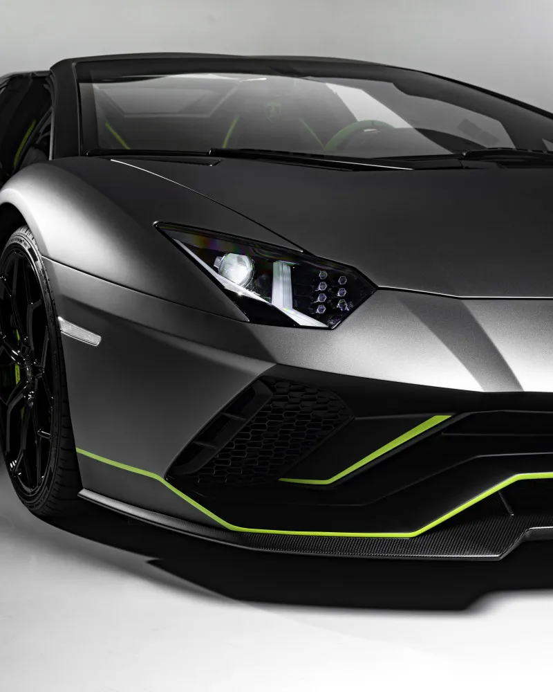 2022 Lamborghini Aventador in Dubai