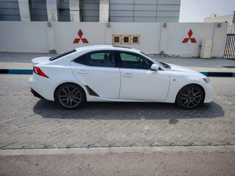 2016 Lexus IS in Dubai