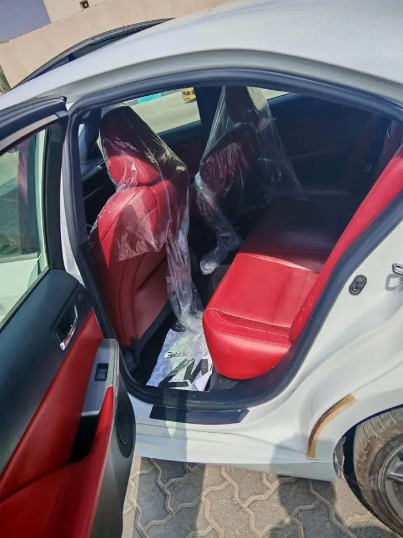 2016 Lexus IS in Dubai